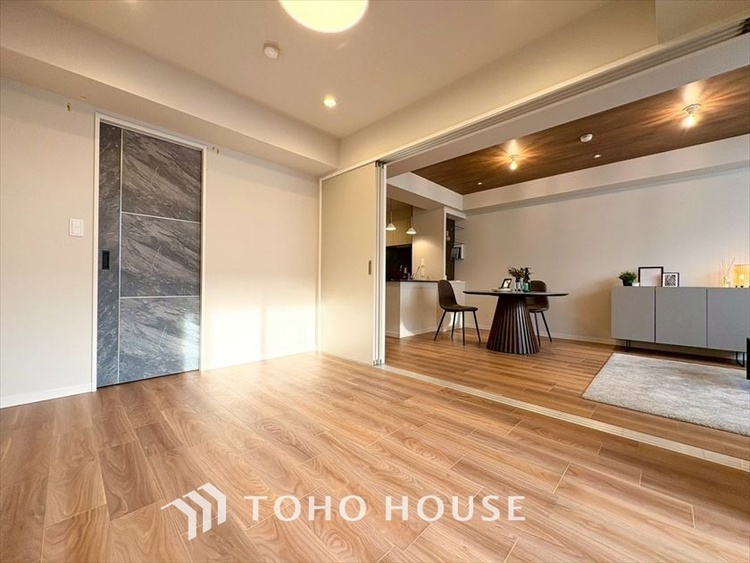 内装 【LIVING】◆simple is best◆無駄のない綺麗なつくりのリビングルームであなただけの暮らしを。