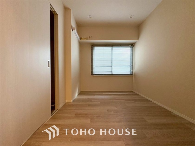 内装 現在改装中◆属毛離裏◆子は父を手本とし、母に愛育されて成長する。家族の深い繋がり。いつまでも大切にしたい。