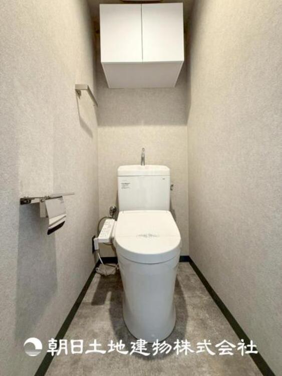 トイレ 【トイレ】大切な1人時間。寛ぎだけではない、快適な生活を送る為に必要なもの。毎日使う場所だから、より快適な空間に仕上げられています。