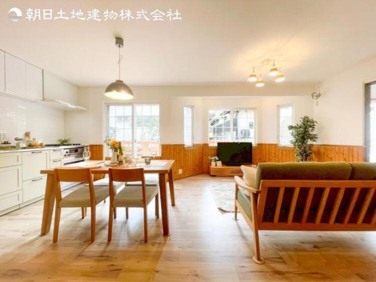 居間 すぐの見学や資料請求などお気軽にお問い合わせお待ちしております