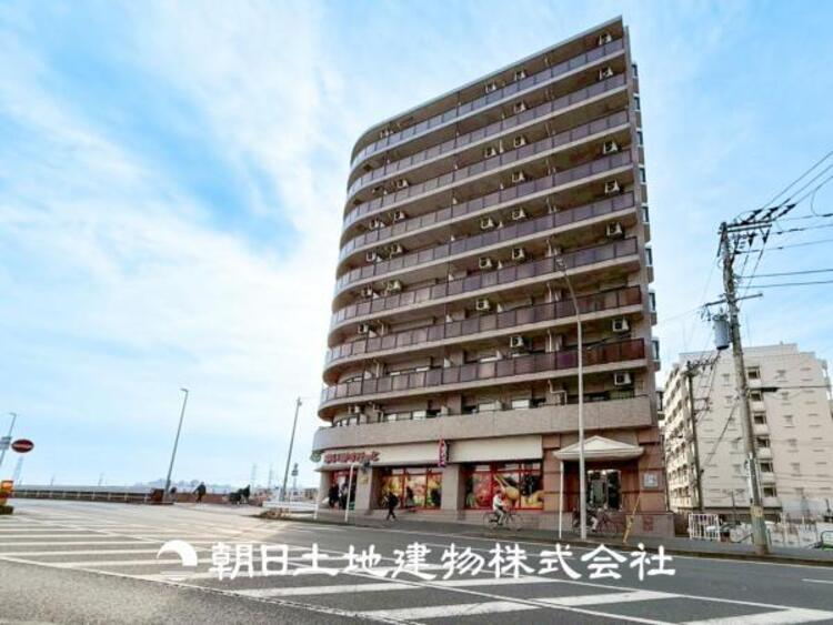 外観 【外観写真】その家から感じられる、気品・上質・重厚感・極細やかさ、そのすべては見た者に安らぎを与える特別な空間です。ここに住むからこそ意味がある。すべての（始まり）をここから迎えましょう。