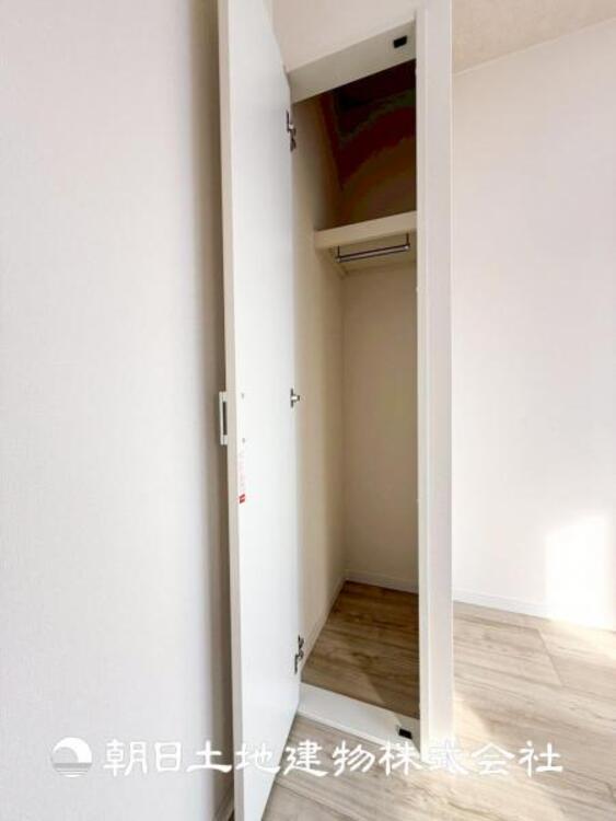 収納 【収納】スペースを活かした便利な隙間収納です。