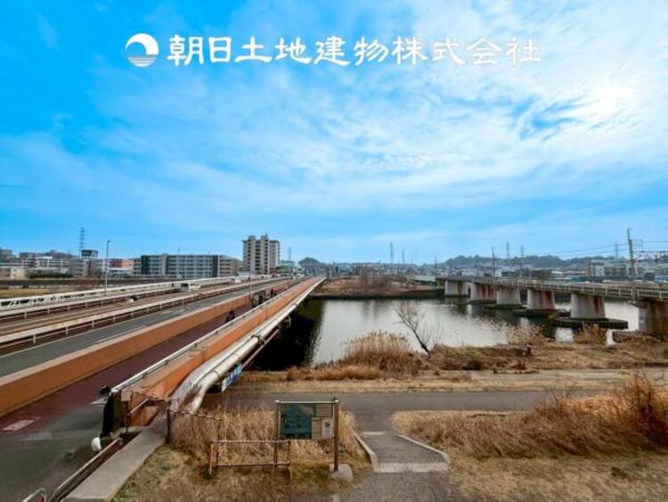 その他 【眺望】気持ちよい開放感があり、遮るものもなく気持ちのいい景色が広がります。