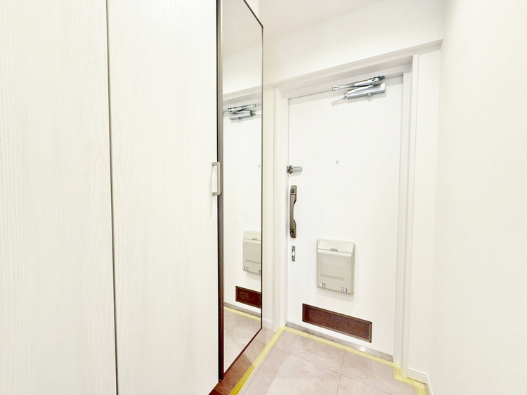 玄関 シューズボックスを完備した玄関です。