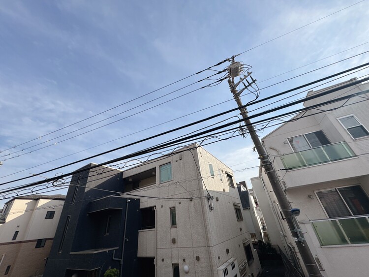 バルコニー 頬をなでる、優しい風を感じることが出来ます。