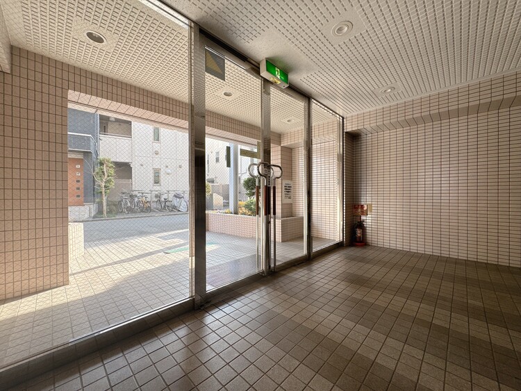 エントランス エントランスは、毎日の行き帰りで使う大事な空間です。