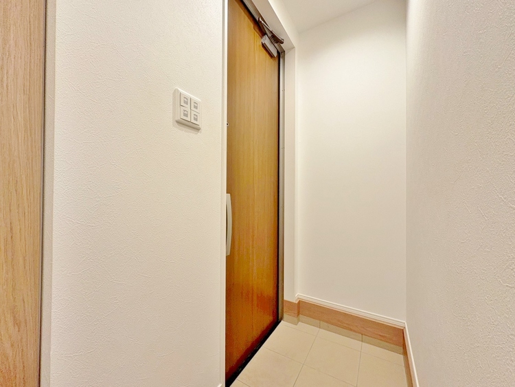 玄関 シューズボックスを完備した玄関です。