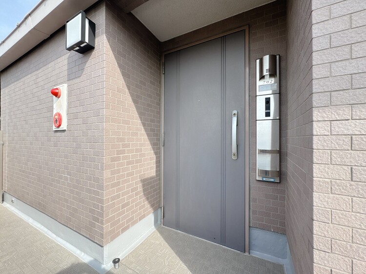 玄関 玄関を開ければ、そこは安らぎのご自宅。