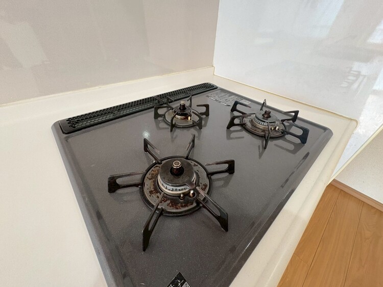 設備 ３口コンロ