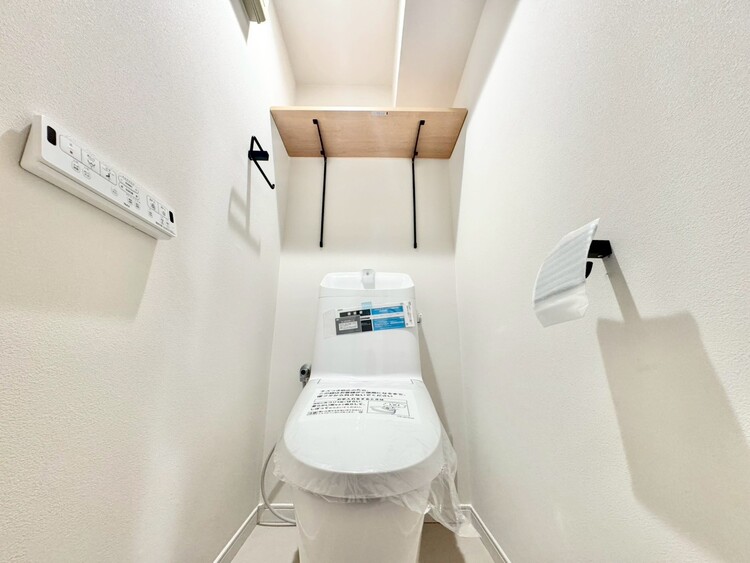トイレ 暮らしの中のさりげないひとときの快適さにも、こだわりを、持って設備を配しております。