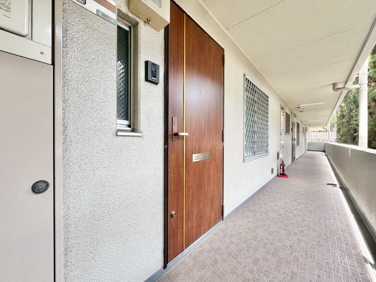 玄関 玄関を開ければ、そこは安らぎのご自宅。