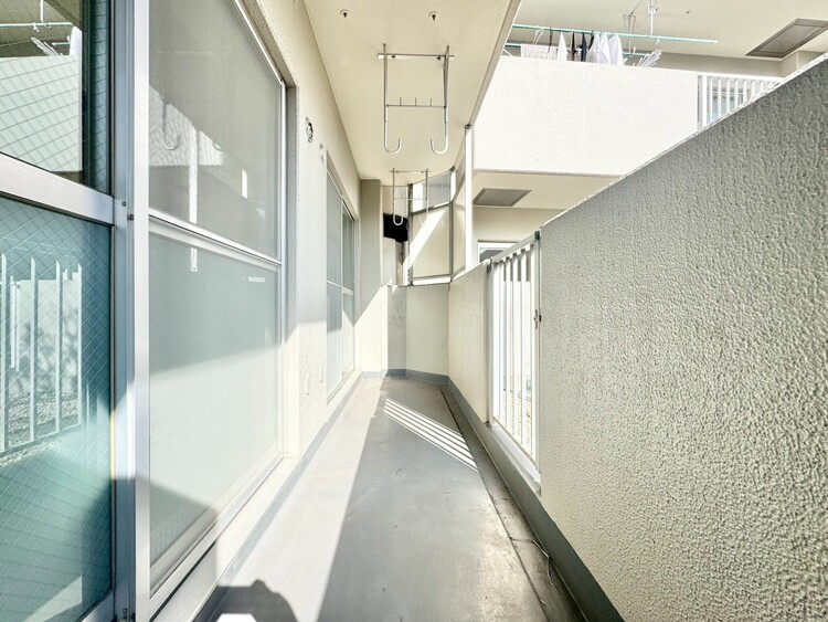 バルコニー 暮らしの中で、光と風を演出してくれるバルコニー。