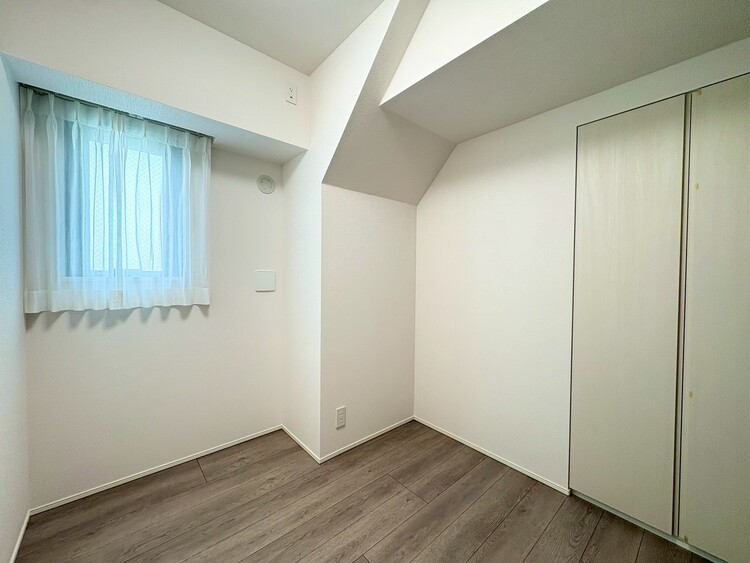 その他 清かで艶やかな時間をもたらしてくれる室内です。