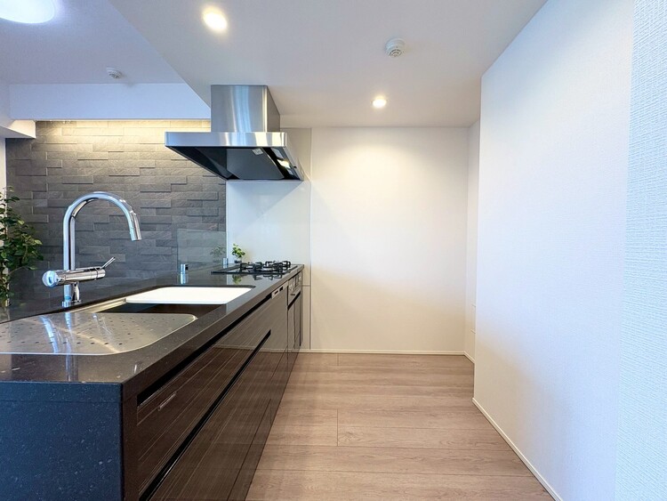 その他 開放感のあるキッチンスペース。調理をしながら、会話も弾みそうですね。