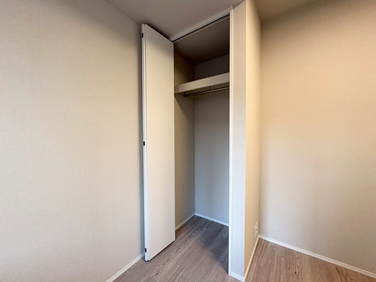 その他 収納スペースが付いていて、お部屋を広く使っていただけます。