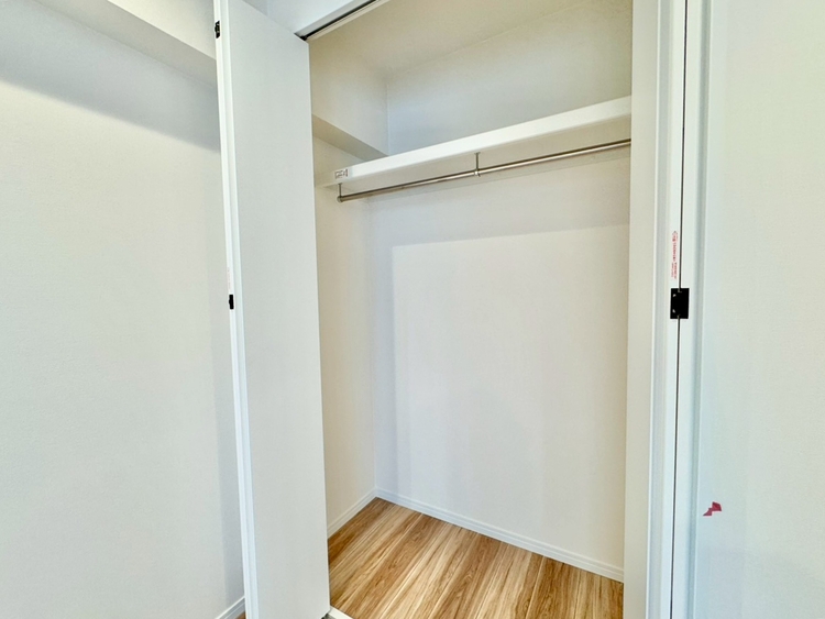 その他 収納スペースが付いていて、お部屋を広く使っていただけます。