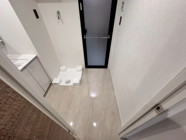 その他 十分な広さの脱衣所。