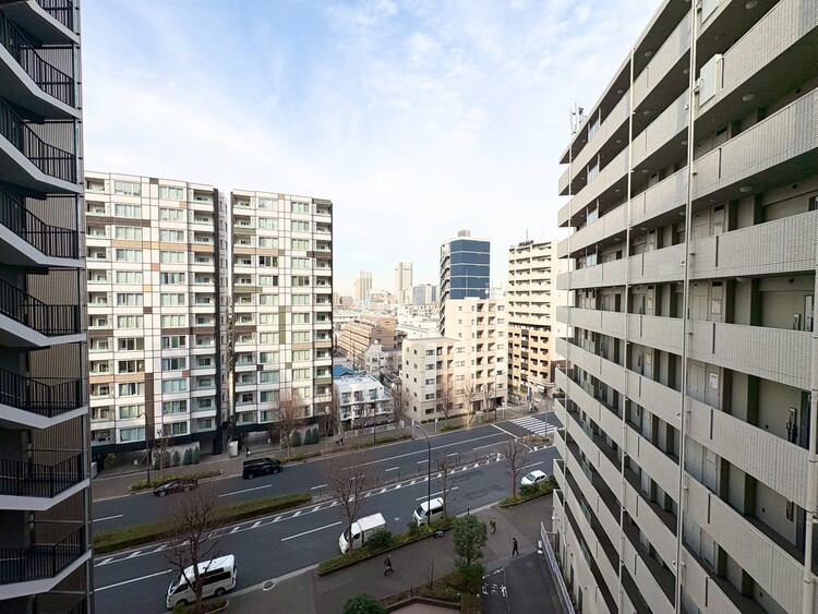 その他 眺望や窓からの景色が良いと、家で過ごす時間も快適です。