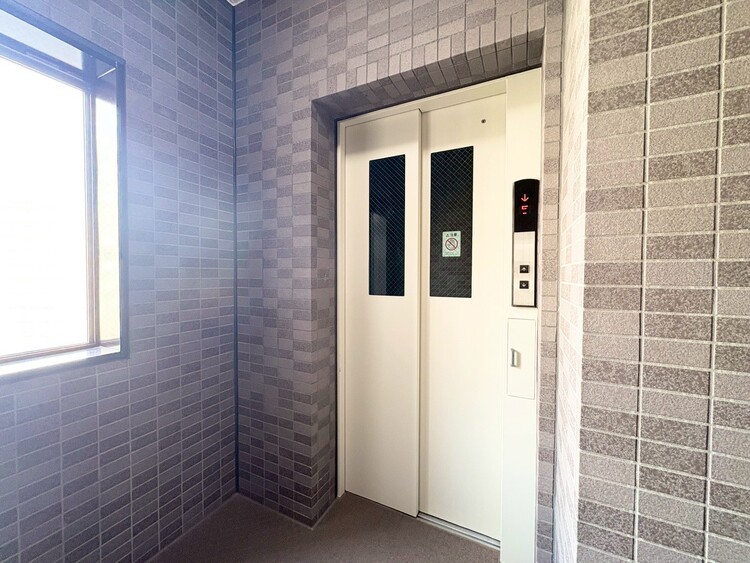 その他 エレベーター完備のため荷物が多くなっても安心。