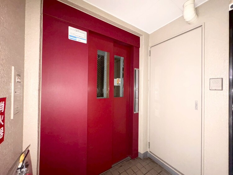 その他 エレベーター完備のため荷物が多くなっても安心。