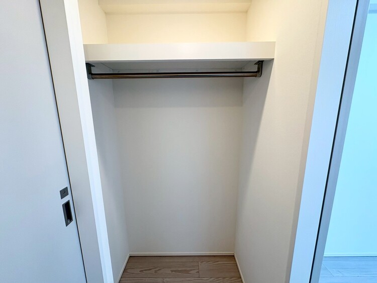 その他 収納スペースが付いていて、お部屋を広く使っていただけます。