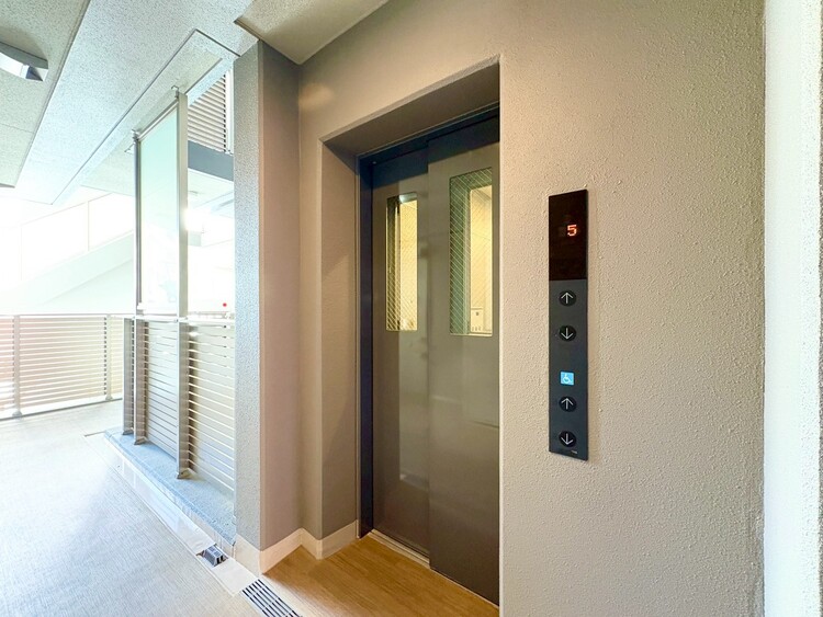 その他 エレベーター完備のため荷物が多くなっても安心。