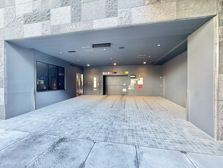 その他 上質感漂う玄関アプローチです。