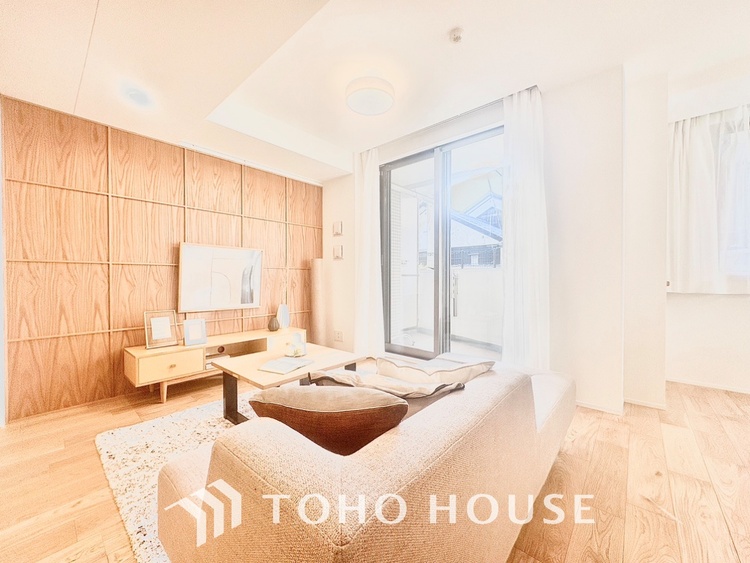 内装 ◆癒しの空間◆室内構成に拘り採光とセンスを散りばめた空間。それは『柔らかさ』に似た素敵な居場所。そこに暮らす人のことを考えつくり出したものは『癒し』という心地よい居場所なんだと思う