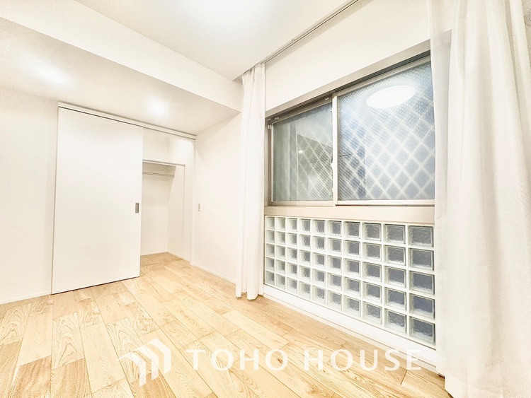 内装 ◆子供部屋◆冷涼な風、そよぐリビング。だんらんの場所はここから始まり、ここで終わる。家族の笑顔が集う素敵な場所だから、こだわり抜いた思いが詰まっているのだと思う。