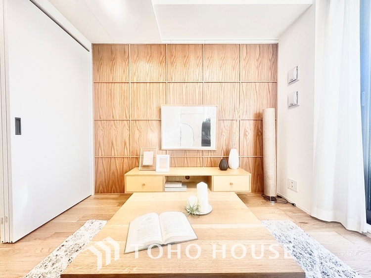 内装 ◆隠された美しさ◆流麗な音楽が流れているような繊細でいながら整然かつ堅牢なこの空間。この空間は確かに美しい。しかし、そこには美しさ以上のものが隠されている。