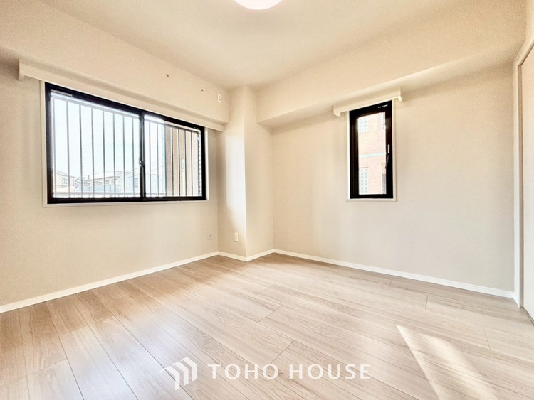 内装 ◆子供部屋◆冷涼な風、そよぐリビング。だんらんの場所はここから始まり、ここで終わる。家族の笑顔が集う素敵な場所だから、こだわり抜いた思いが詰まっているのだと思う。