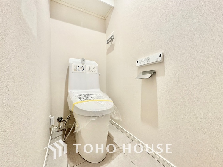 トイレ 大きなリビングは、高級感漂う設えとゆとりある広さで安心をもたらす特別な場所。暮らしの中心にふさわしい空間です。