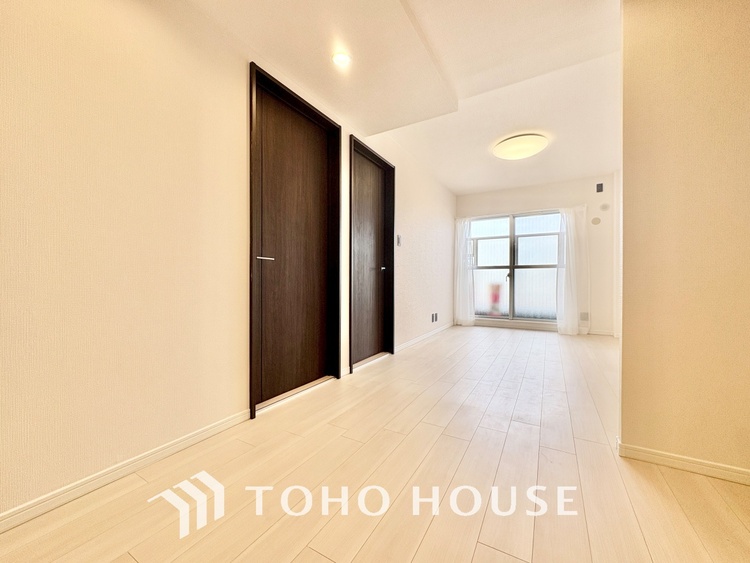 内装 清潔感あふれる洗面化粧台で、毎日の身支度を快適にサポートします。