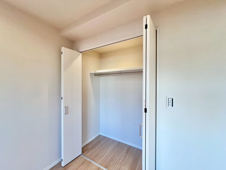 その他 収納スペースが付いていて、お部屋を広く使っていただけます。