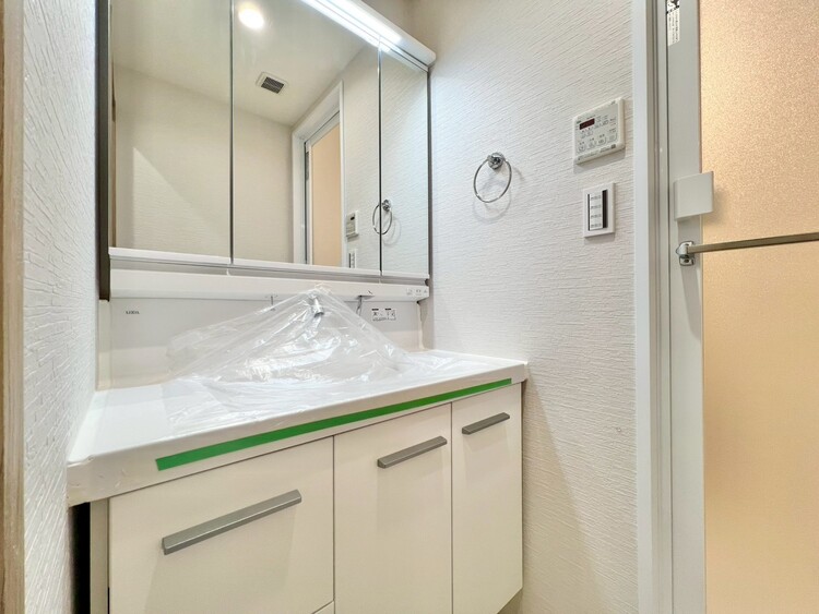 洗面 清潔感を感じられる洗面化粧台。