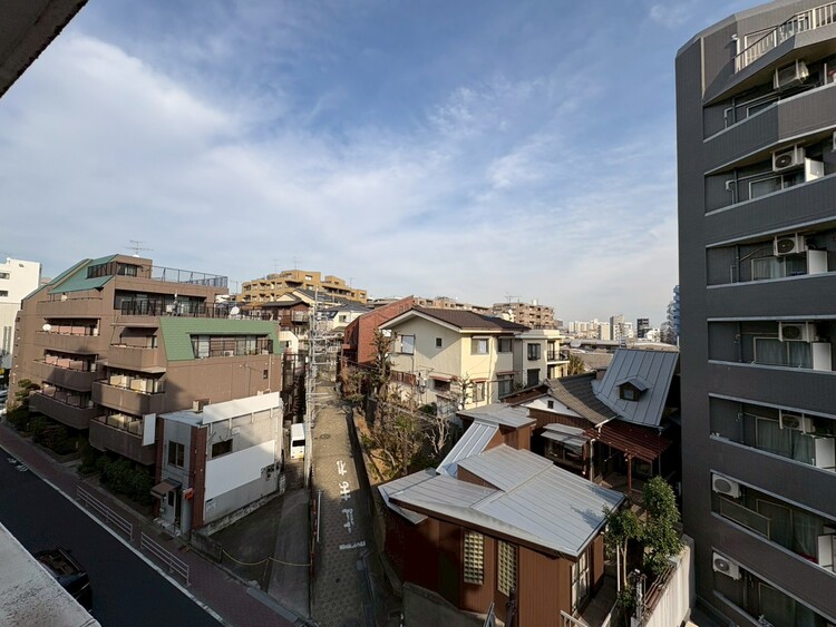 その他 眺望や窓からの景色が良いと、家で過ごす時間も快適です。