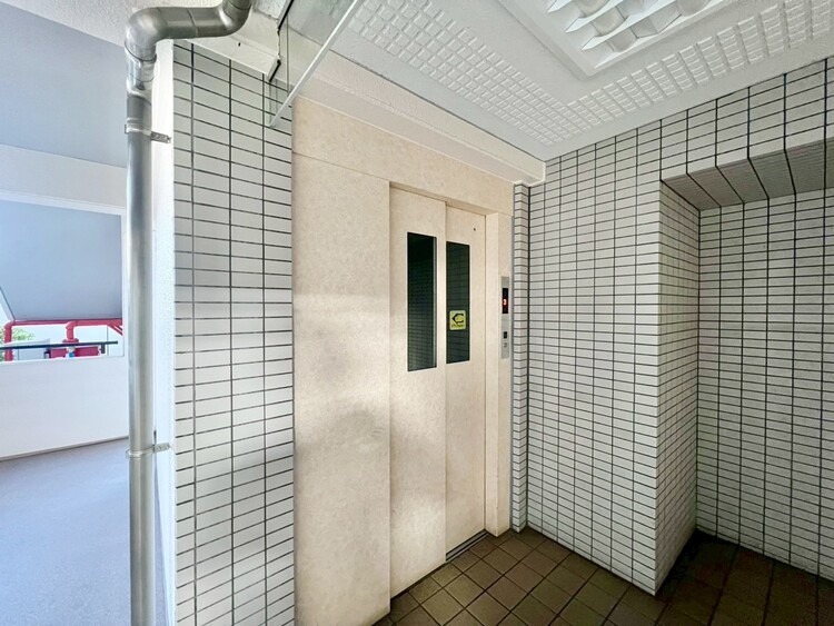 その他 エレベーター完備のため荷物が多くなっても安心。