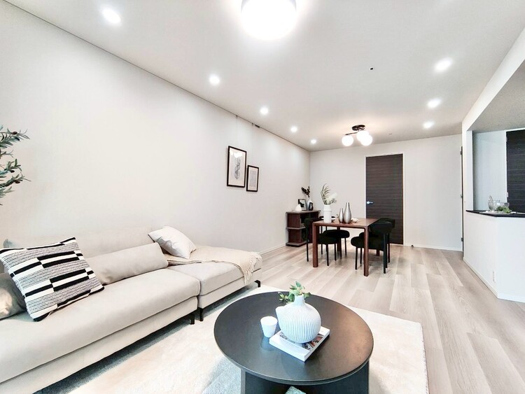 居間 居心地の良い空間に仕上がっております。