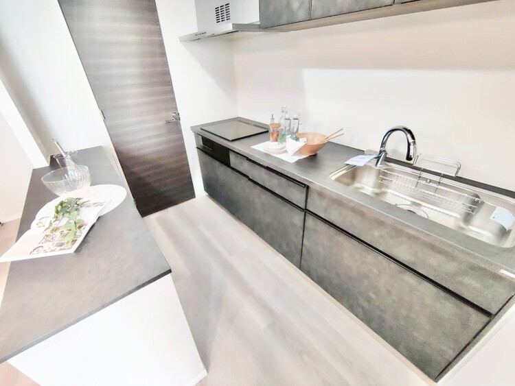 キッチン 使いやすくスタイリッシュなキッチン空間になっております。