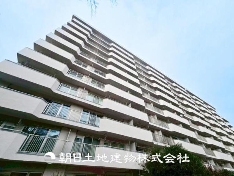 外観 【外観写真】表現された空間はたくさんの光を浴び、風を感じ、暮らしの時間を豊かにしてくれます。