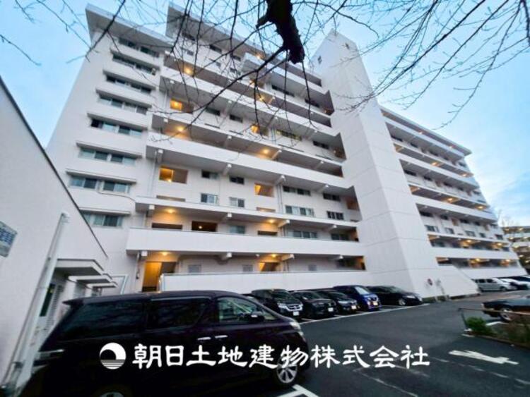 外観 【外観写真】デザインされた空間と競い合うかのような充実した建物と共に大切な家族の思い出を刻んでいきます。