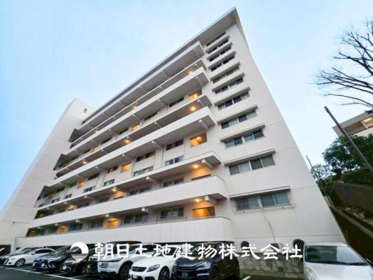 外観 【外観写真】特別な空間はたくさんの光を浴び、風を感じ、暮らしの時間を豊かにしてくれます。デザインされた空間と充実した建物と共に大切な家族の思い出を刻んでいきます。