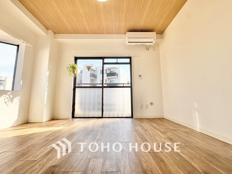 内装 【PRIVATE ROOM】◆快適◆な暮らしに不可欠な収納スペース。快適さとともに思い出も詰まっていく。