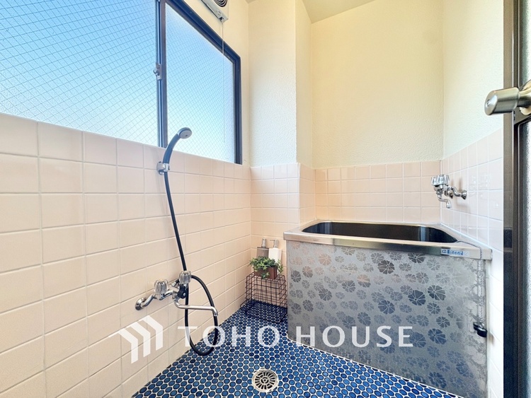 風呂 【BATHROOM】◆プライベートな空間◆simpleだからrelaxできるんです。こころもからだもキレイさっぱり。