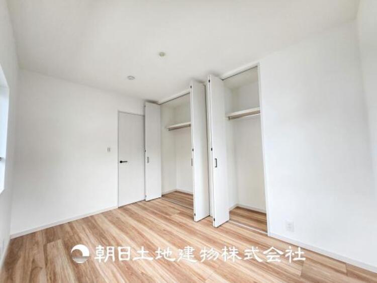 内装 人間の感性を育むプライベートルームはシンプルが１番だと思います。