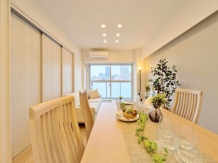 居間 過ごす時間が、たくさんの思い出として紡がれていく場所。