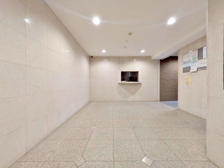 エントランス エントランス内部は、管理が行き届き清潔な共有スペースとなっています。