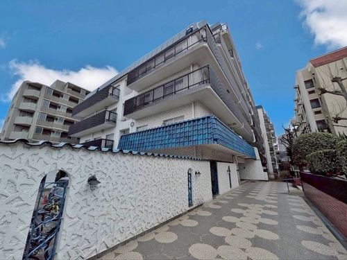 秀和大山レジデンスの物件画像