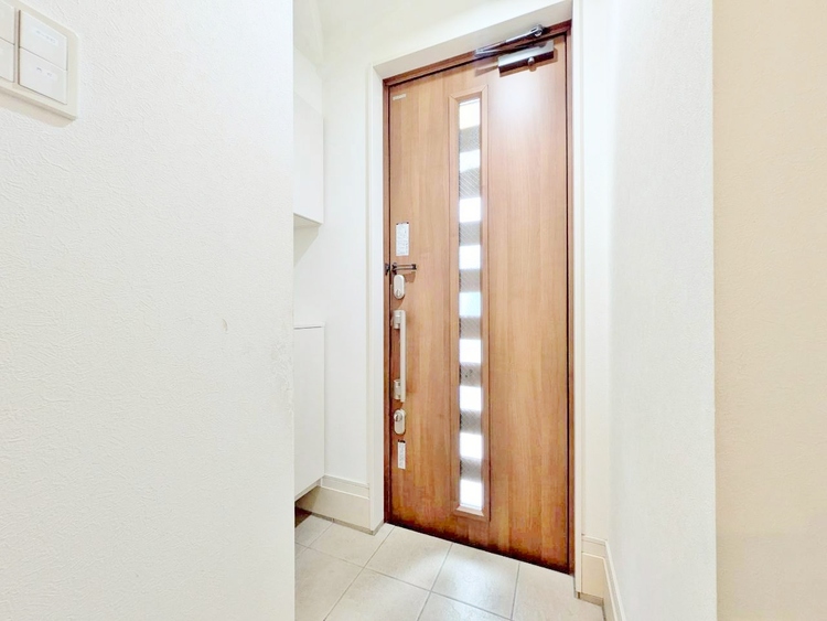 玄関 シューズボックスを完備した玄関です。