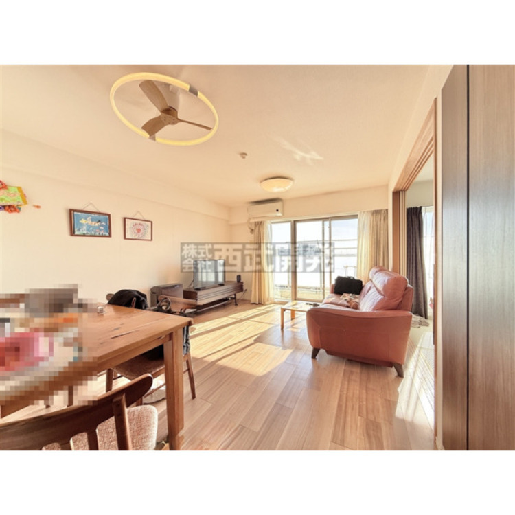 居間 【LDK15.4帖】